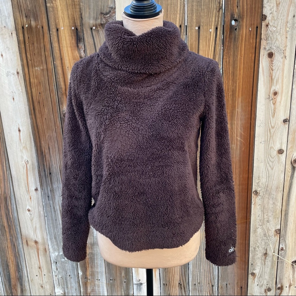 Alo fuzzy cropped cowl neck sweater